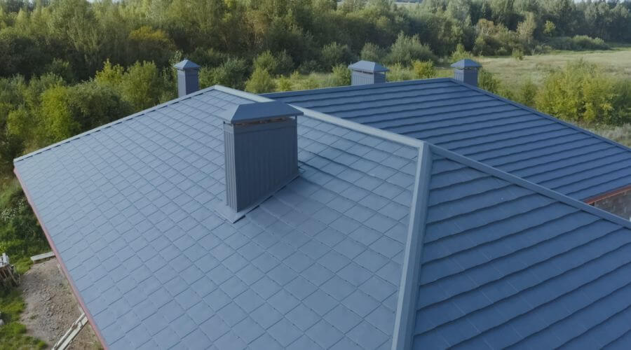 Professional metal roof installation in Boling, TX